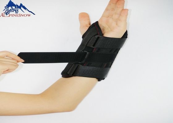 China Medical Wrist Brace Orthopedic Wrist Support For Carpal Tunnel , Nylon Polyester Material supplier